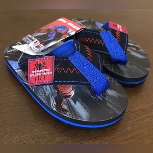 2/$15 NEW Toddler Size 5-6 Amazing Spiderman Avengers Flip Flops Boys Sandals